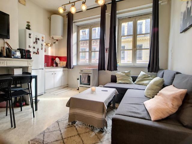 T2 NON MEUBLE – 43 m2 – 69002 LYON