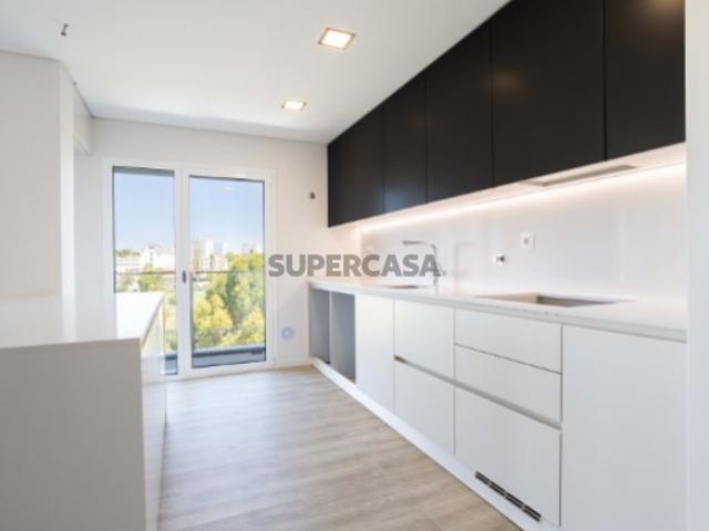 T2 Nova Construção Empreendimento de Luxo na Quinta das Marianas