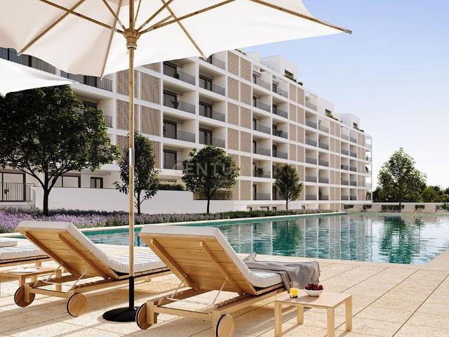 T2 Novo no Condomínio ELOU com jardim, piscina e ginásio em Santo António dos Cavaleiros, Loures