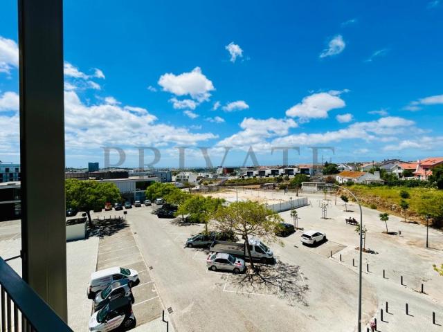 T2 Novo a Estrear c/ 2 Lugares de Garagem, junto ao Lagoas Park