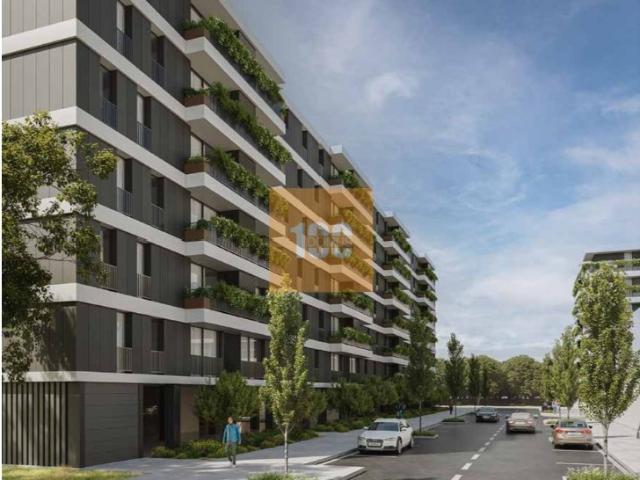 T2 novo com terraço Oporto Plaza