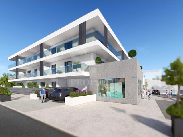 T2 NOVO com terraço Espaçoso de 128.9 m2 no centro de Ferrel