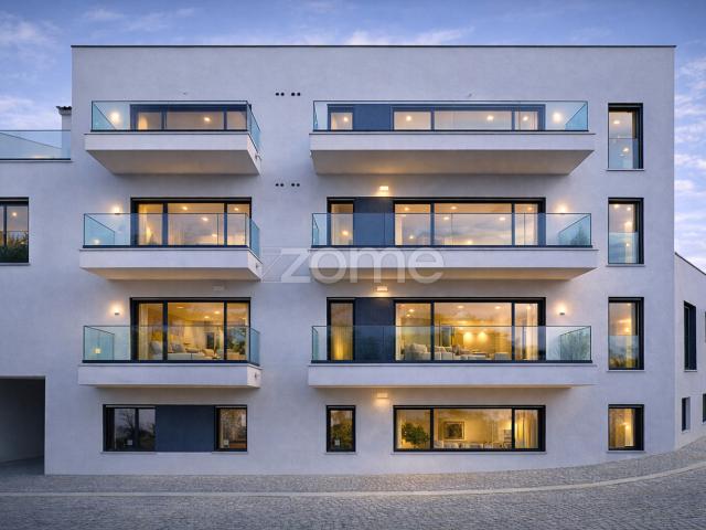 T2 Novo com varanda, em Esgueira Aveiro