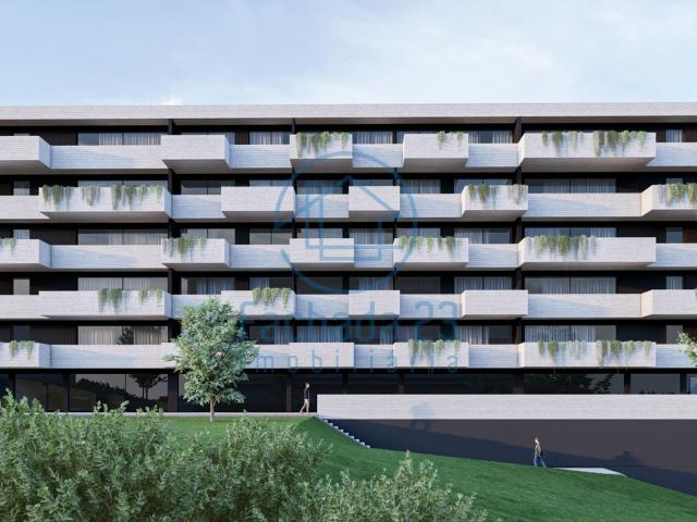 T2 Novo com lugar de garagem e varanda Valongo