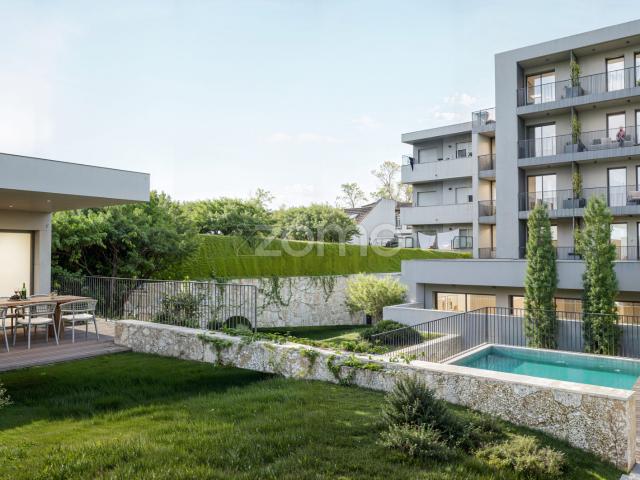 T2 Novo em Condomínio Fechado com Piscina – Edifício Silva Porto