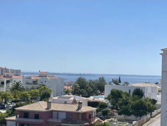 T2, NOVOS, Centro LAGOS ALGARVE, c/ PISCINA e Estacionamento 2 minutos PRAIAS!