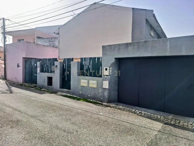 T2 para arrendamento em São Domingos de Rana