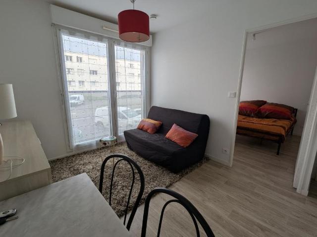 T2 PROCHE CANAL RESIDENCE RECENTE + PARKING
