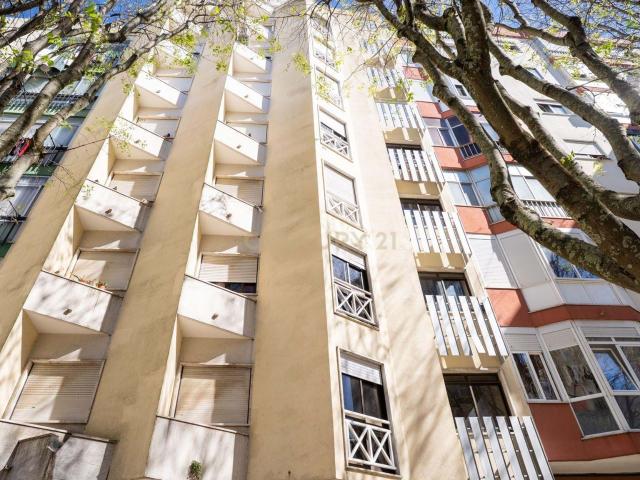 T2 Remodelado na Amadora