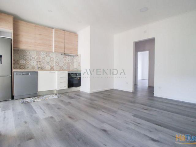 T2 Remodelado na Baixa da Banheira | 26084081439