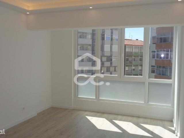T2 Remodelado Centro de Almada