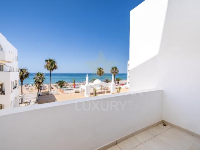 T2 Remodelado com Vista Mar Frontal | 1ª Linha da Praia de Quarteira