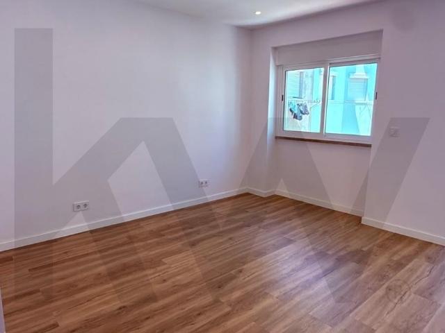 T2 Remodelado em Queluz!