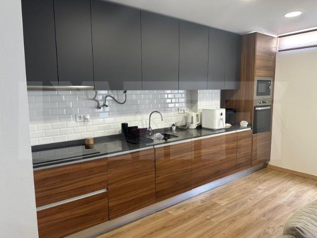 T2 Renovado com Cozinha em Open Space Baixa da Banheira