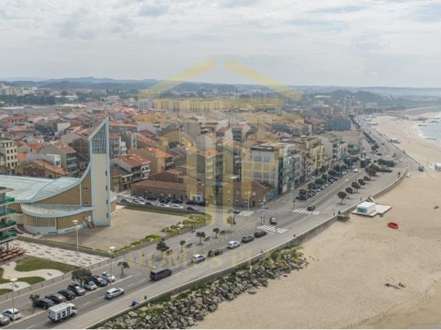 T2 Renovado com Vista Mar Caxinas | 2ª Linha de Mar