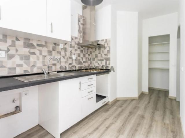 T2 Renovado em Agualva Cacém Excelente Oportunidade!