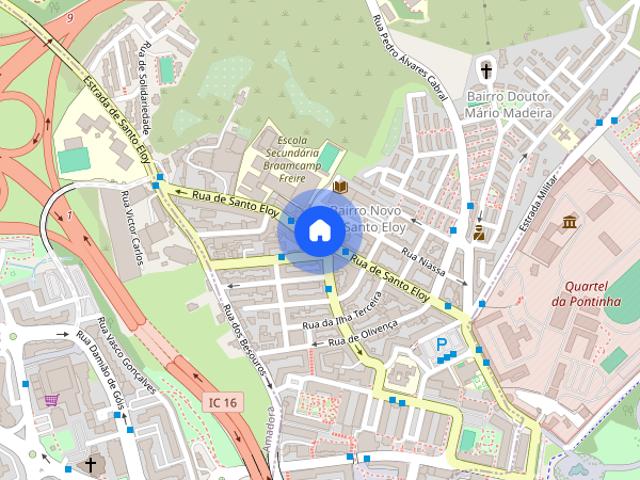 T2 renovado metro da Pontinha Linha Azul a 10 min do Marques
