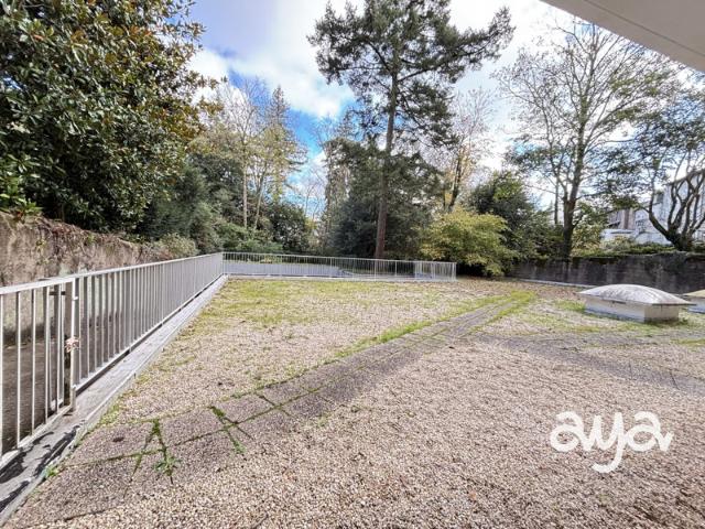 T2 RÉNOVÉ 35 m² AVEC VUE VERDOYANTE ET PARKING