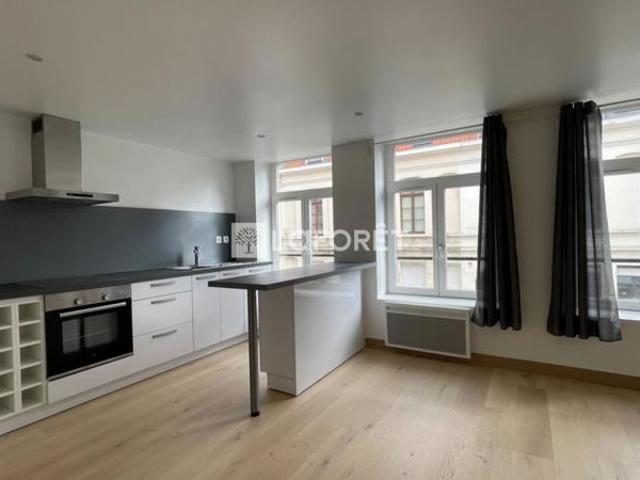 T2 rénové de 43 m². Coeur du Vieux Lille, rue du Metz