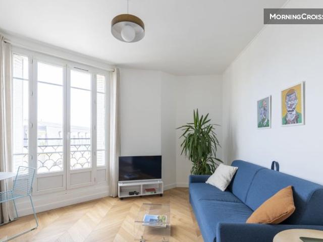 T2 rénové · Paris La Défense 10min