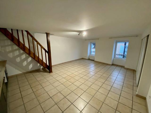 T2 récent duplex SENNECEY LE GRAND