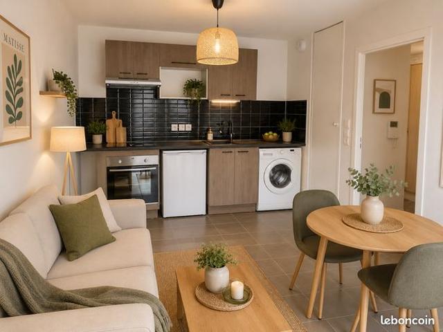 Appartement T2 avec terrasse couverte et parking sécurisé à Aussonne