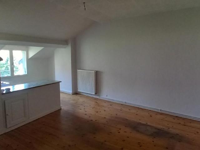 T2 RUE RASPAIL 69600 OULLINS, Oullins