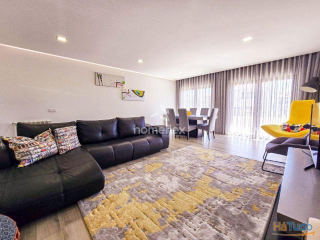T2 Semi Novo com Garagem, Terraço e Jardim! | 26084059272