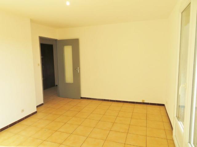 T2+PARK, Nîmes Capouchiné, 540€ H.C