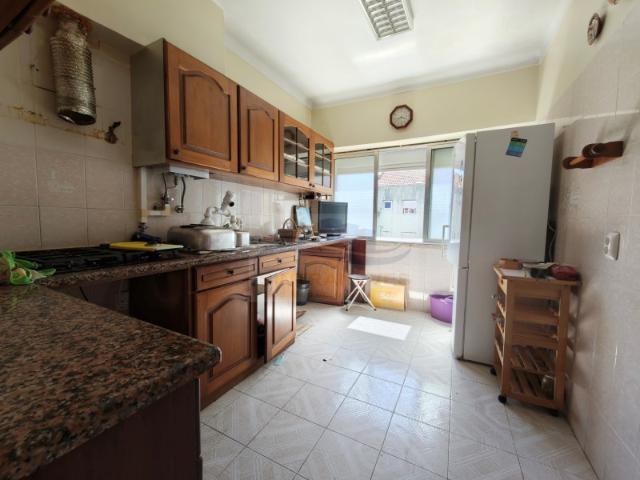 T2/T3 pronto a habitar com varanda na Amadora