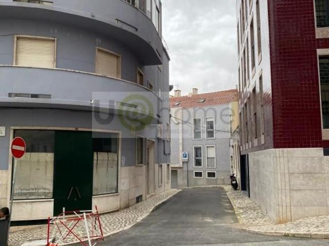T3+1 Duplex em Obras na zona de Campolide 0m² Campolide