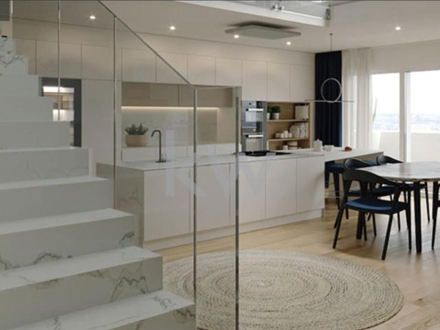T3+1 Duplex Ria Gallega: Luxo e Sofisticação no Montijo, a 15min de Lisboa