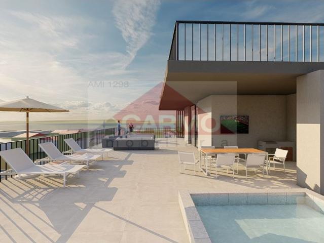 T3+1 Novo com Piscina e solariam para relaxamento e banho de sol Venha já conhecer Oferta da Escritura