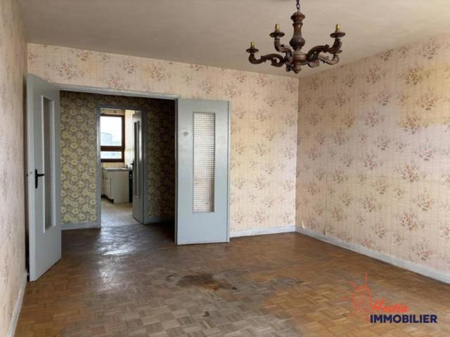 T3/4 de 69 m² avec garage box 4ème étage, vue dégagée