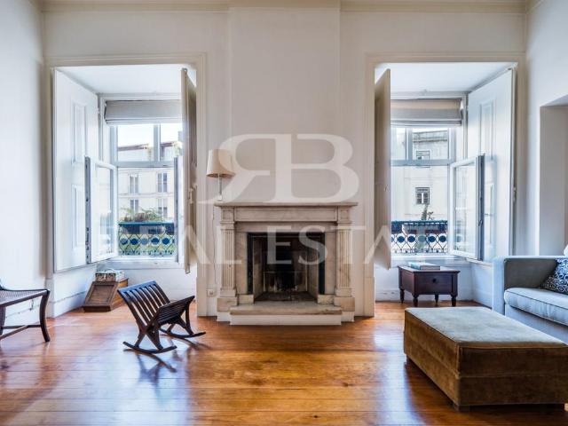 T3+2 na Estrela / Santos o Velho, centro de Lisboa. 157m² Estrela