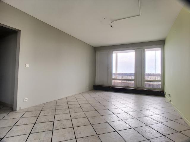 T4 – 76 m2 – BALCON – GARAGE – CAVE – 69100 VILLEURABNNE