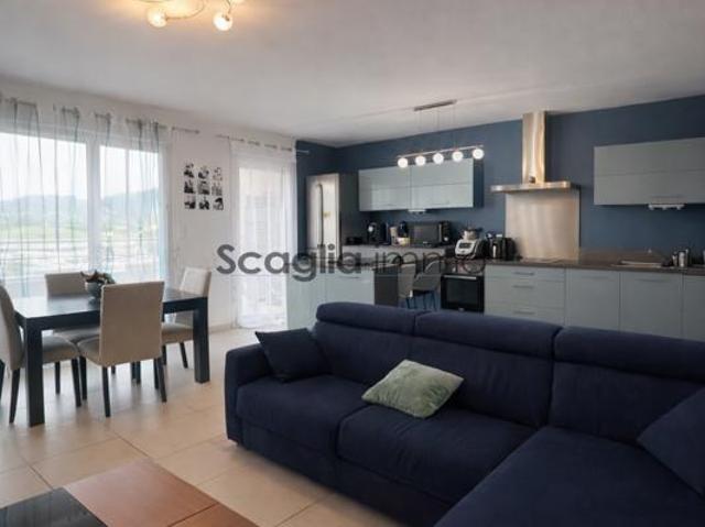 T4 79m2 avec terrasse et garage