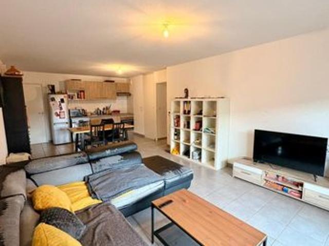 T4 87m2 3 chambres, balcon, parking