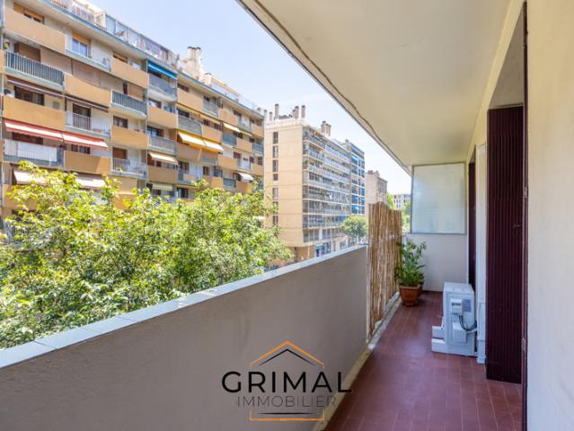 T4 84m2 Balcon Traversant beaux volumes