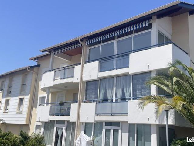 T4 90.76m² + combles aménageables 90m² Anglet Véranda Parking