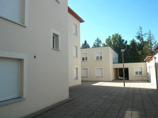 T4