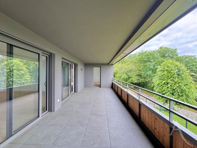 Appt 3 ch. de prestige résidence de luxe au Crève Coeur / Terrasse + 3 parkings