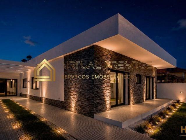 T4 Térrea | 2 suites e espaço p/ piscina | Fernão Ferro | 26064088446