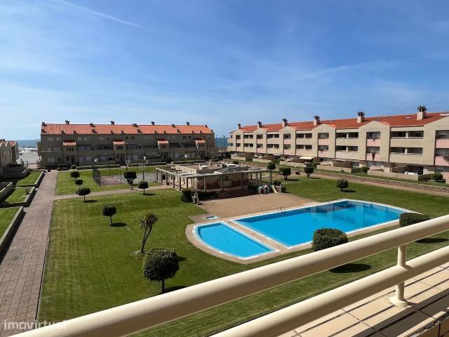 T4 Triplex Matosinhos Praia Agudela Vistas Mar Condominio Fech