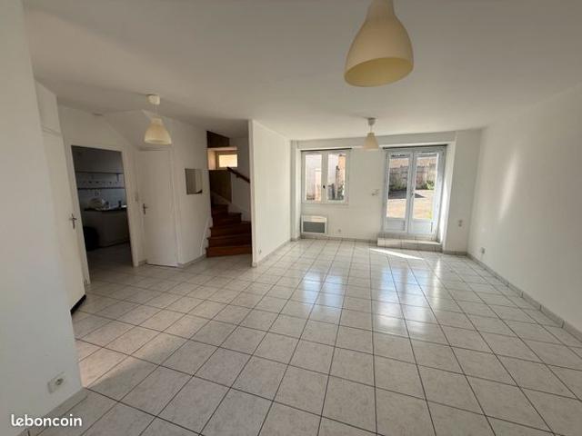 T4 Appartement Hyper Centre Bourg Geveze