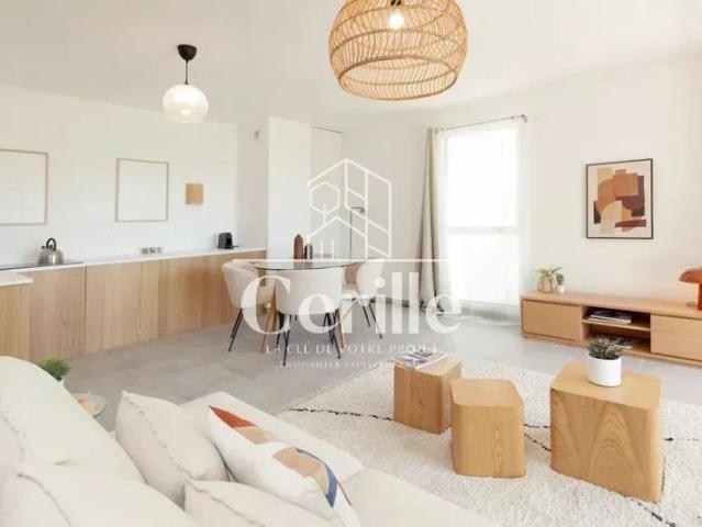 T4 AU 5E ÉTAGE AVEC TERRASSE de + 50m2 – MARSEILLE 16e