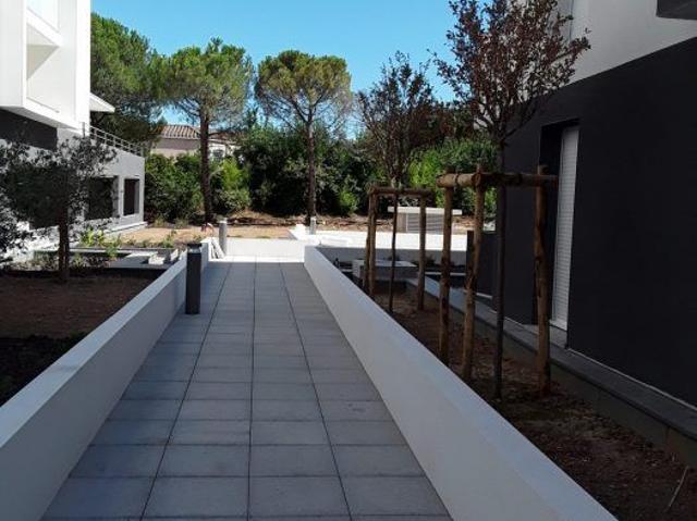 T4 AVEC BALCON + 2 PARKINGS