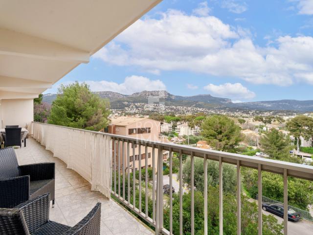 T4 avec balcon et vue dégagée