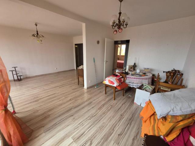 T4 avec balcon + stationnement