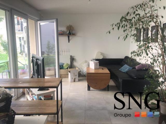 T4 AVEC TERRASSE ET JARDIN + 2 PARKINGS
